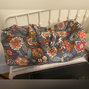Vera Bradley L Travel Duffel